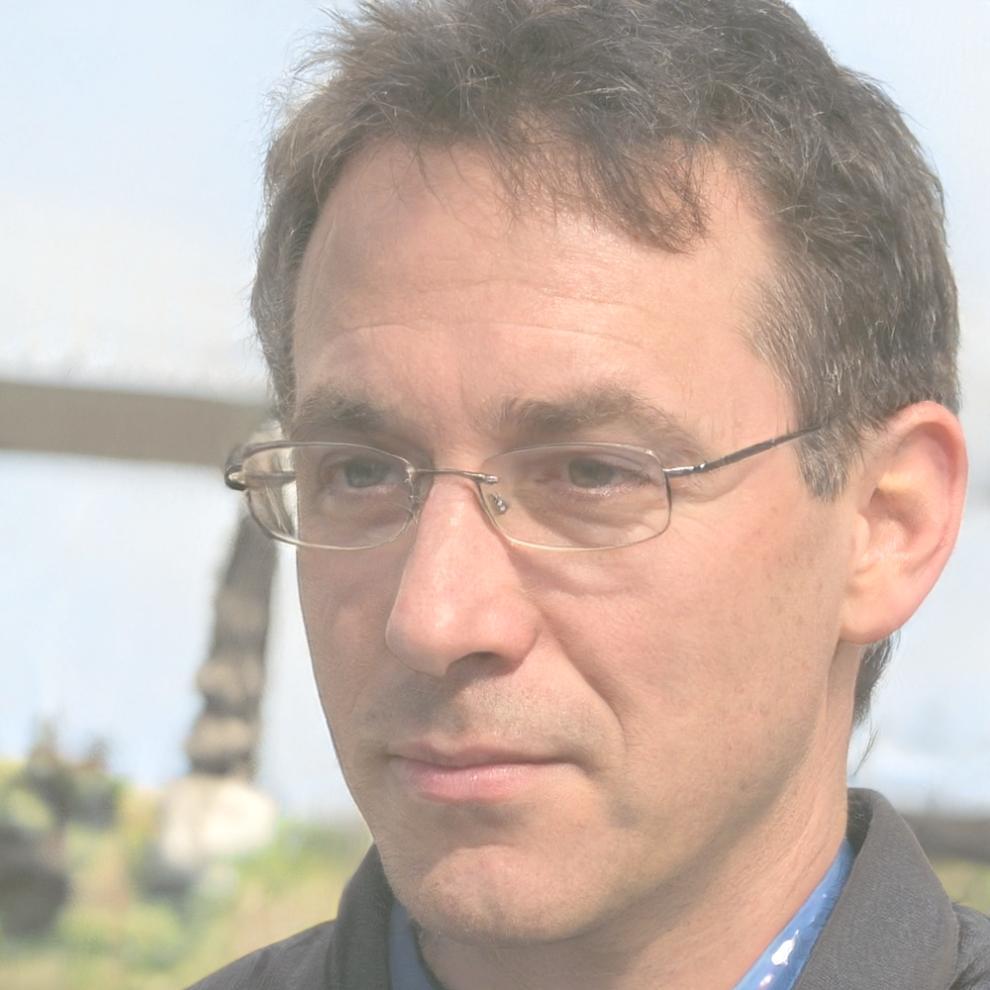 Portrait von Henrik Lindström